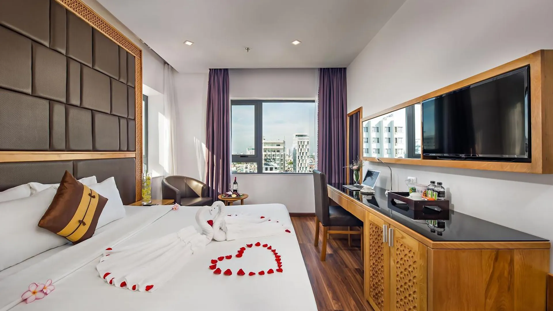 Bliss Luxury Hotel Da Nang