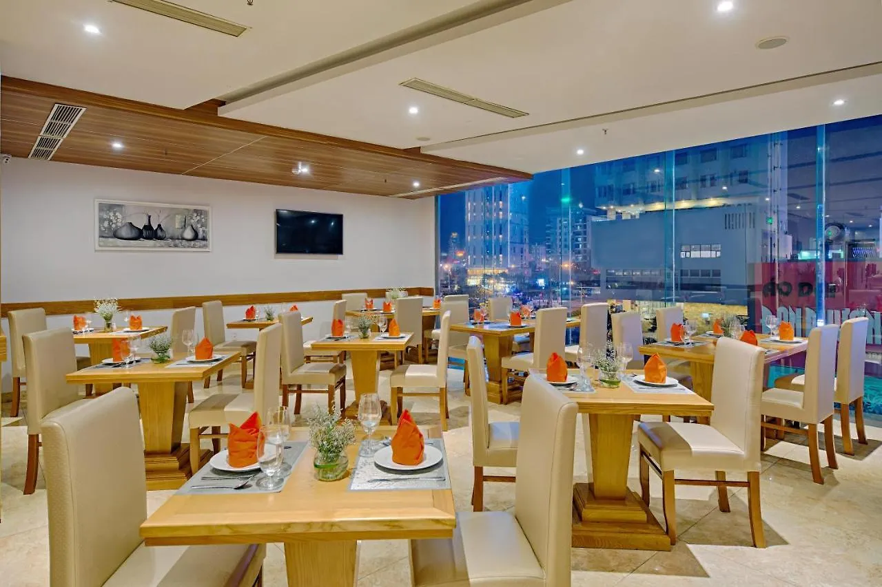 Bliss Luxury Hotel Da Nang 4*,