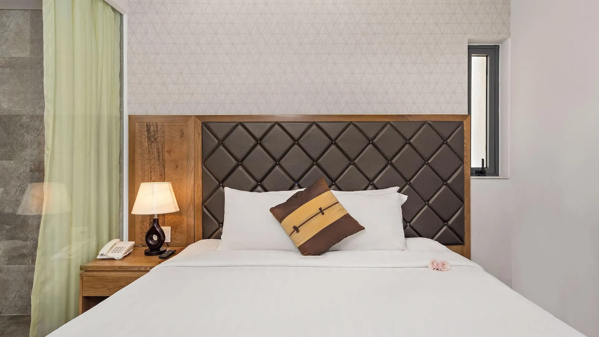 Bliss Luxury Hotel Da Nang
